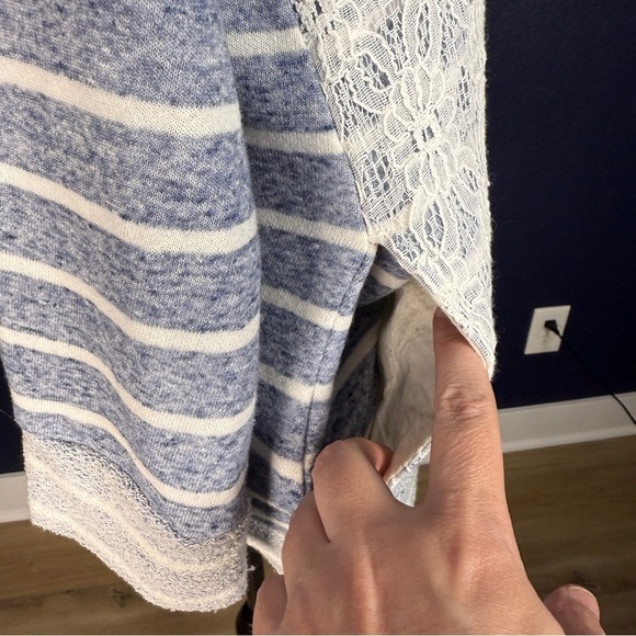 Garnet Hill Lace Front Striped Sweater, Blue & White, Size Large - Picture 6 of 9